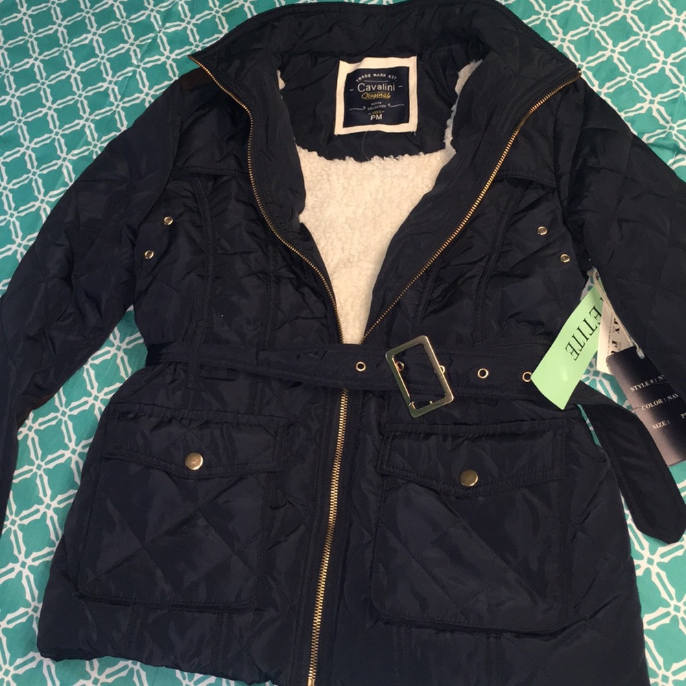 Coat🧥 - Picture 2 of 3